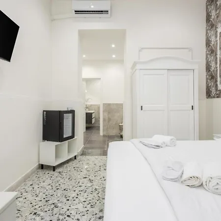 Aragona House *